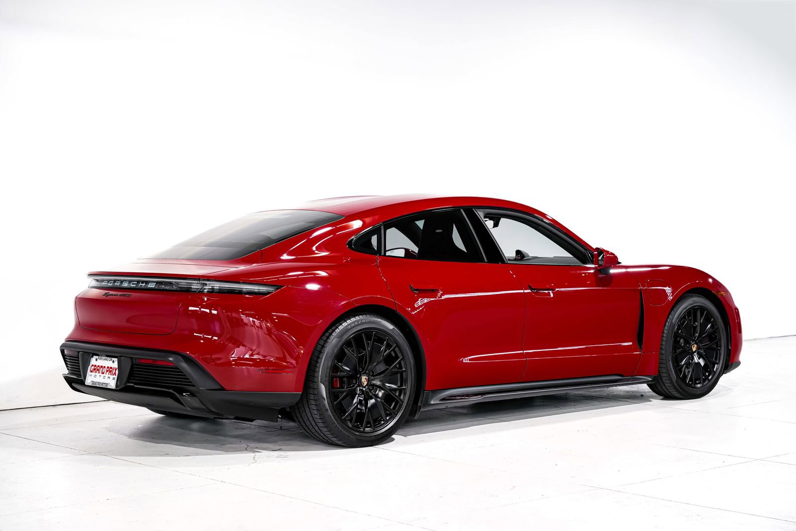 Used 2023 Porsche Taycan GTS AWD/4WD image 3