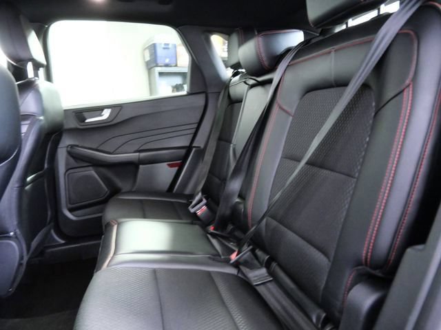 Certified 2025 Ford Escape ST-Line AWD/4WD image 14