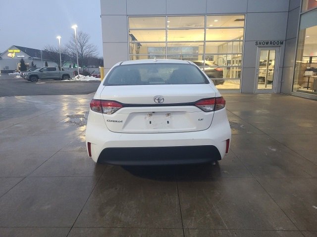 Used 2024 Toyota Corolla LE image 6