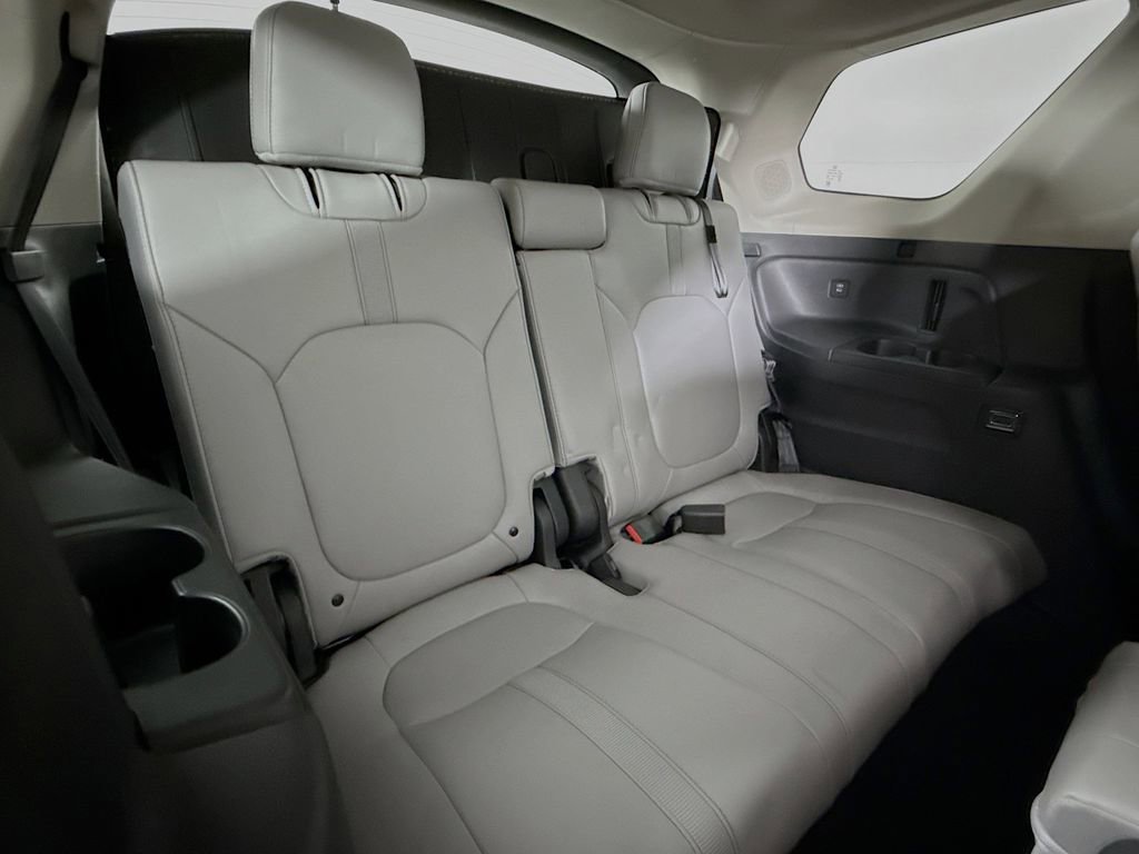 Certified 2024 Honda Pilot Touring image 26