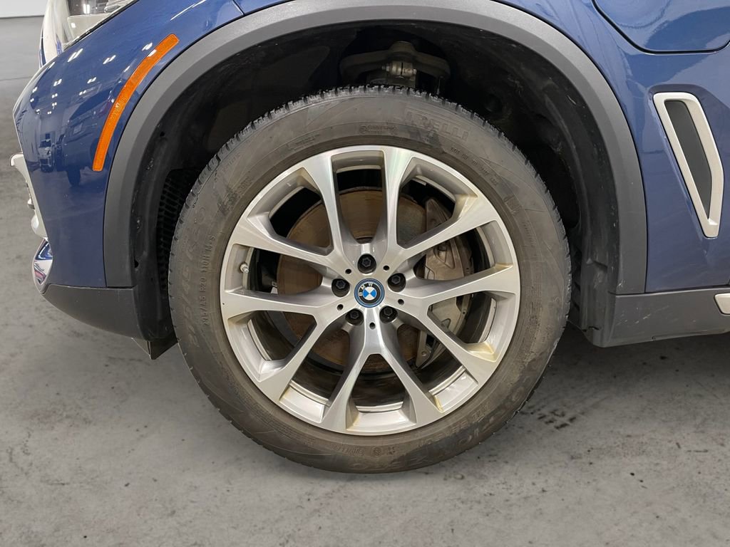 Used 2022 BMW X5 xDrive45e image 14