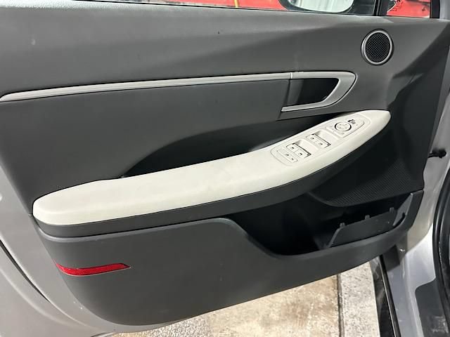 Used 2025 Hyundai Sonata SEL FWD image 10