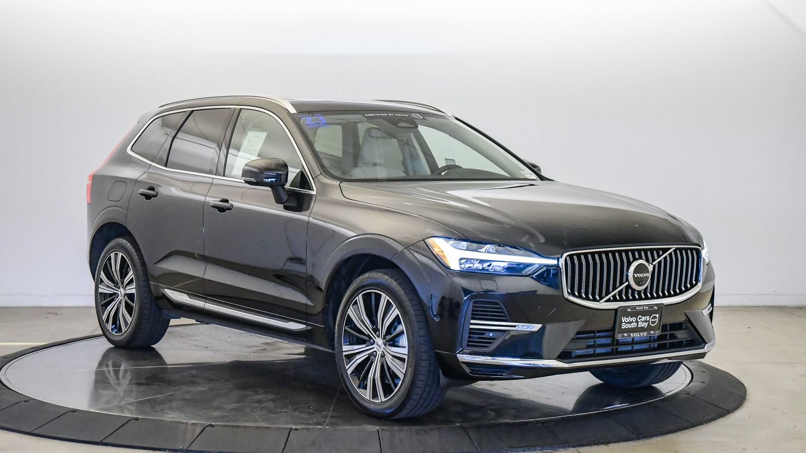Certified 2023 Volvo XC60 T8 Plus w/ Protection Package Premier AWD/4WD image 6
