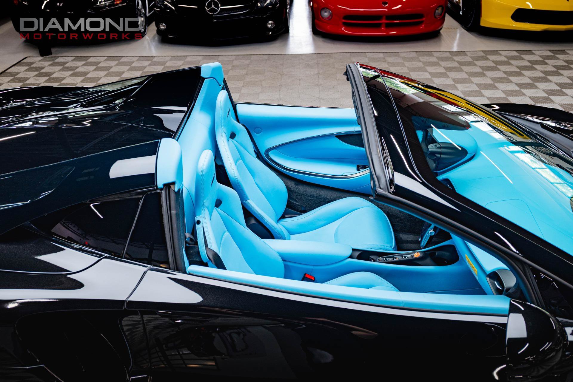 Used 2026 McLaren Artura Spider RWD image 73