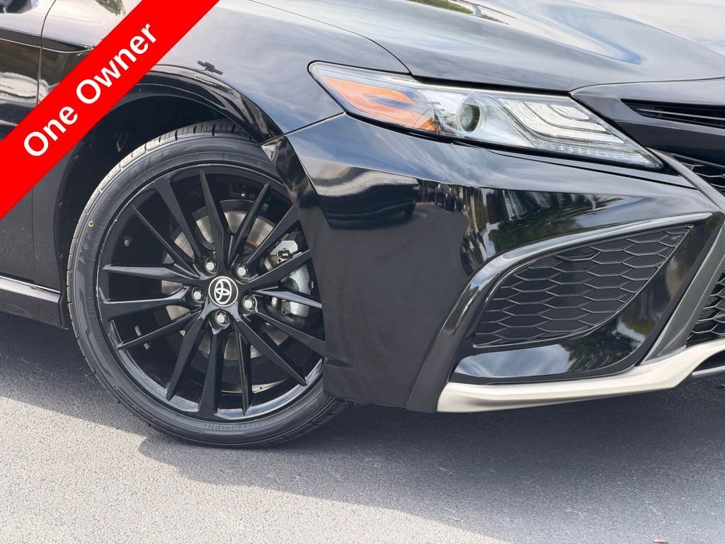 Used 2023 Toyota Camry XSE FWD image 4