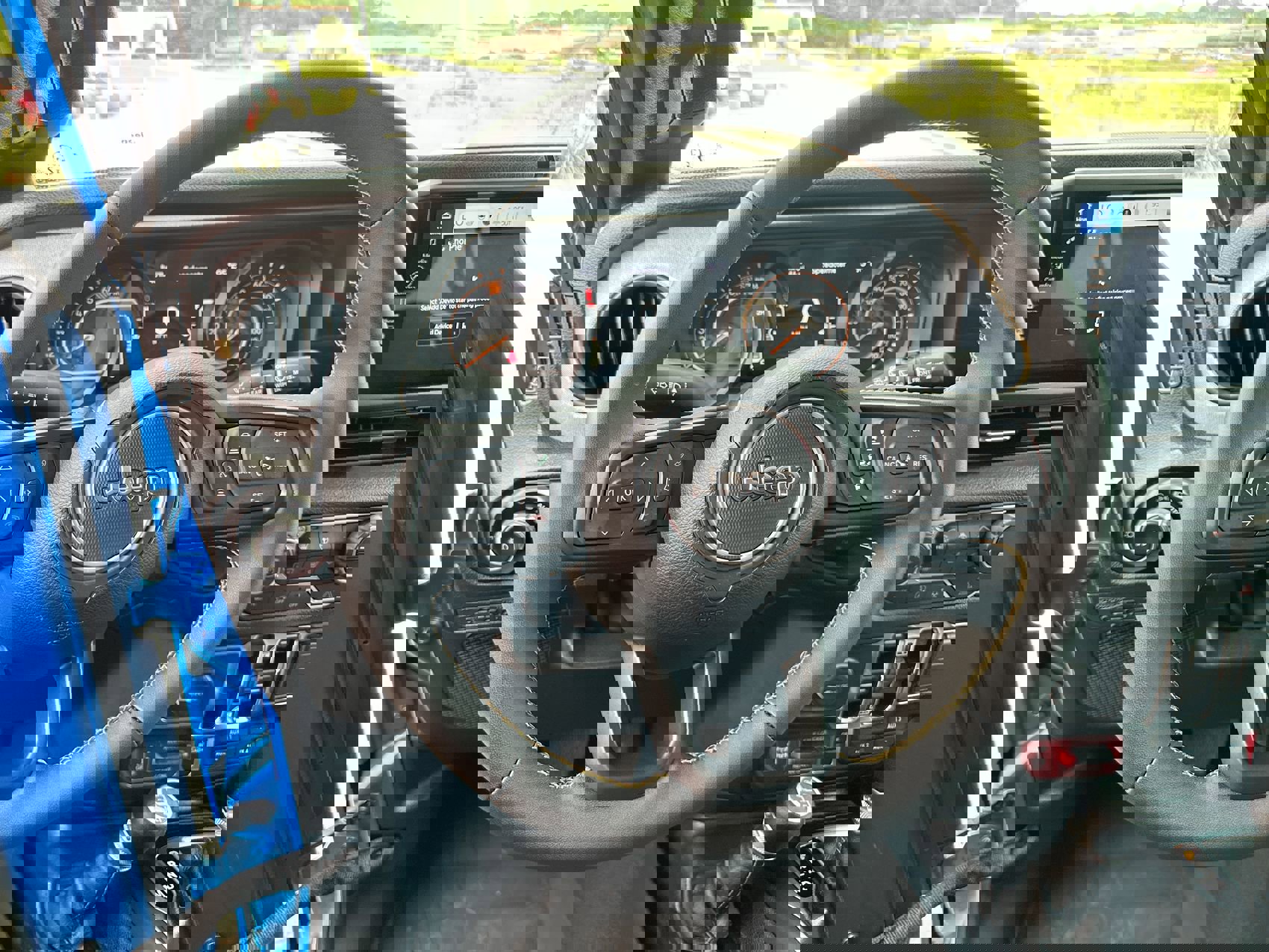 Used 2024 Jeep Wrangler Willys image 14