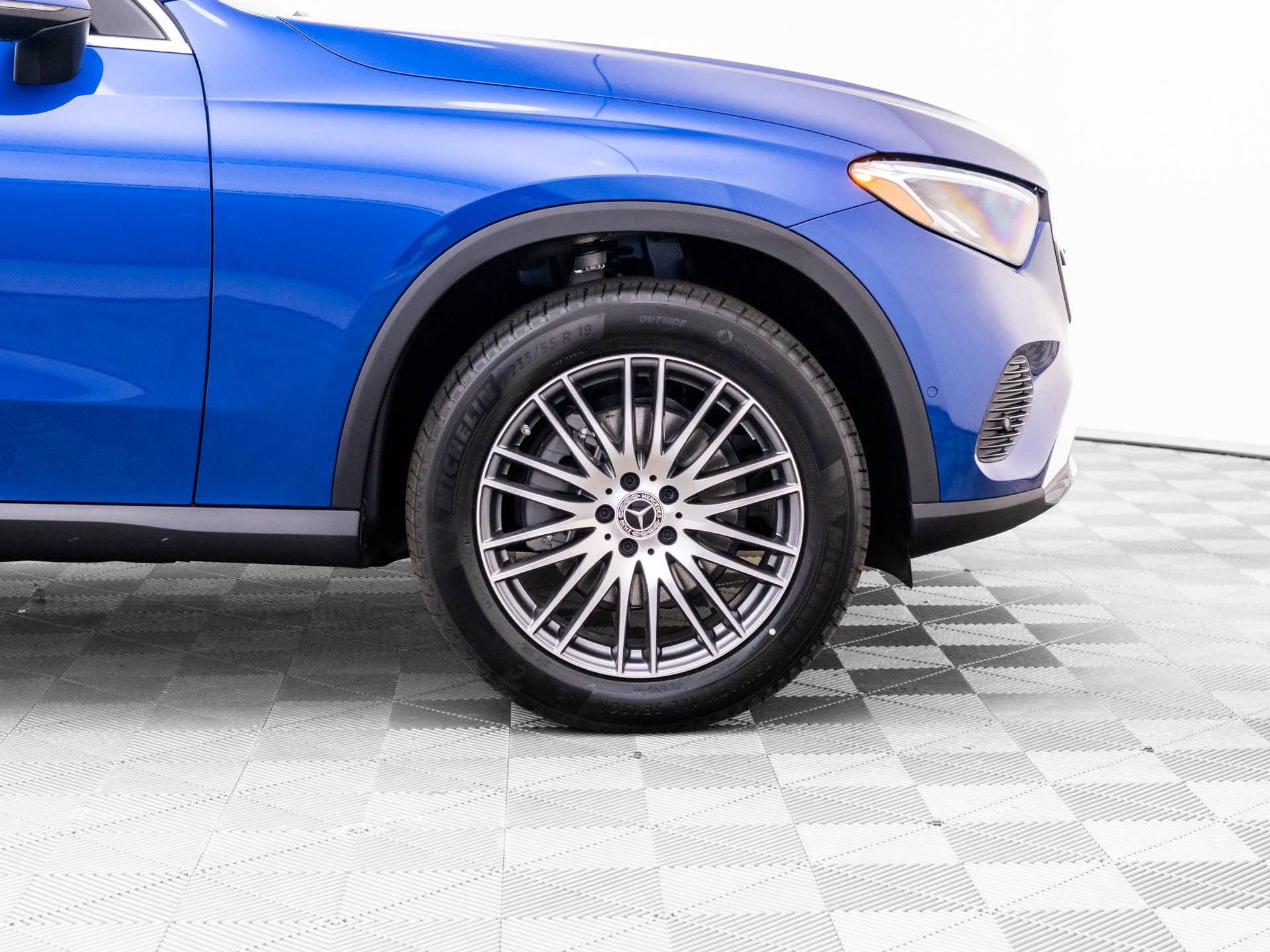 New 2026 Mercedes-Benz GLC 300 4MATIC image 36