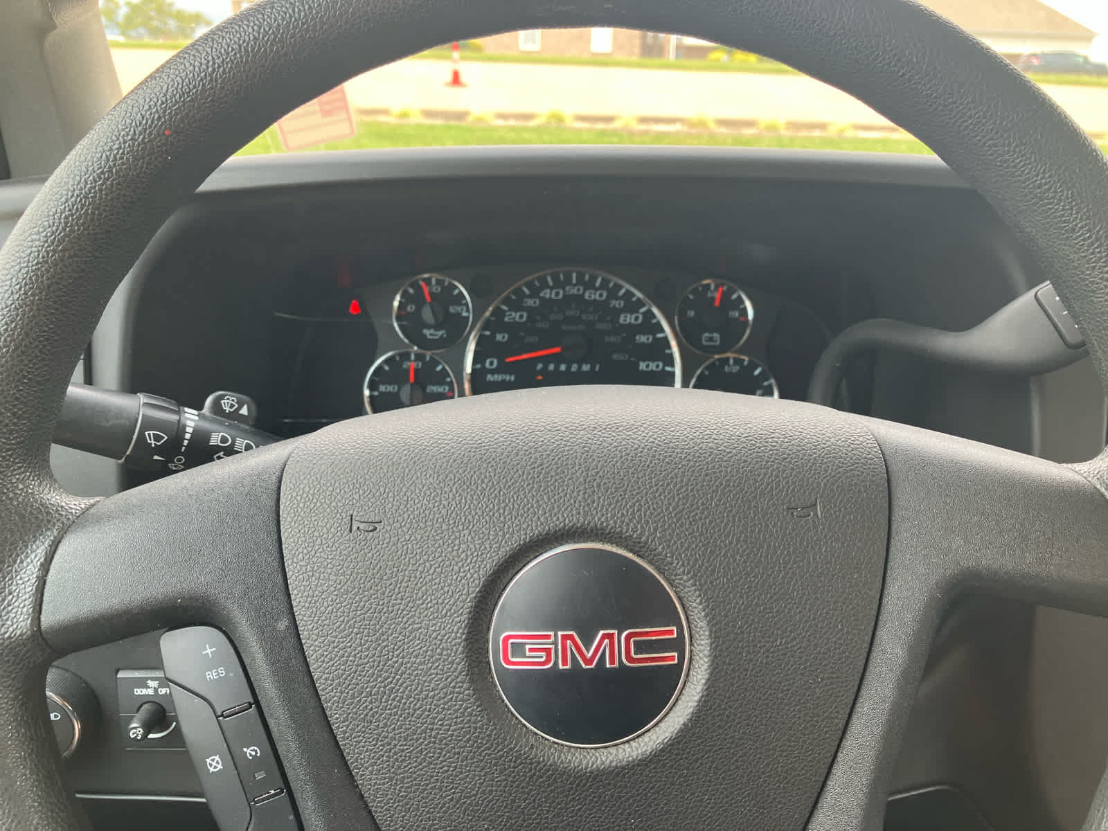 Used 2022 GMC Savana 2500 w/ Driver Convenience Package RWD image 18