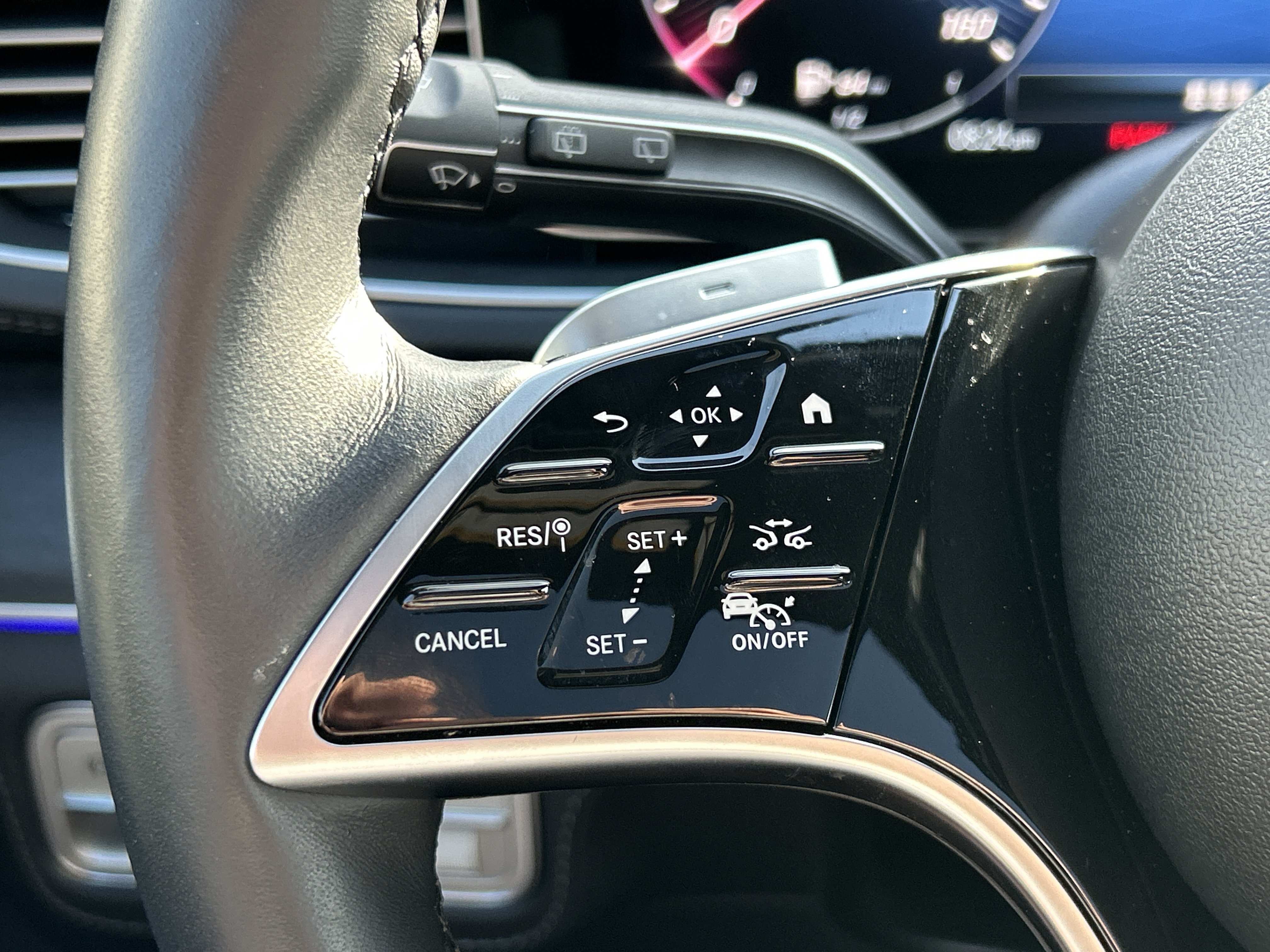 Certified 2025 Mercedes-Benz GLE 580 4MATIC image 31