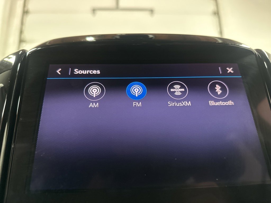 Used 2021 Chevrolet Traverse RS image 31