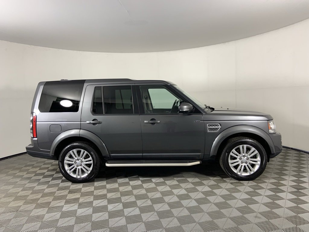 Used 2016 Land Rover LR4 HSE LUX image 2