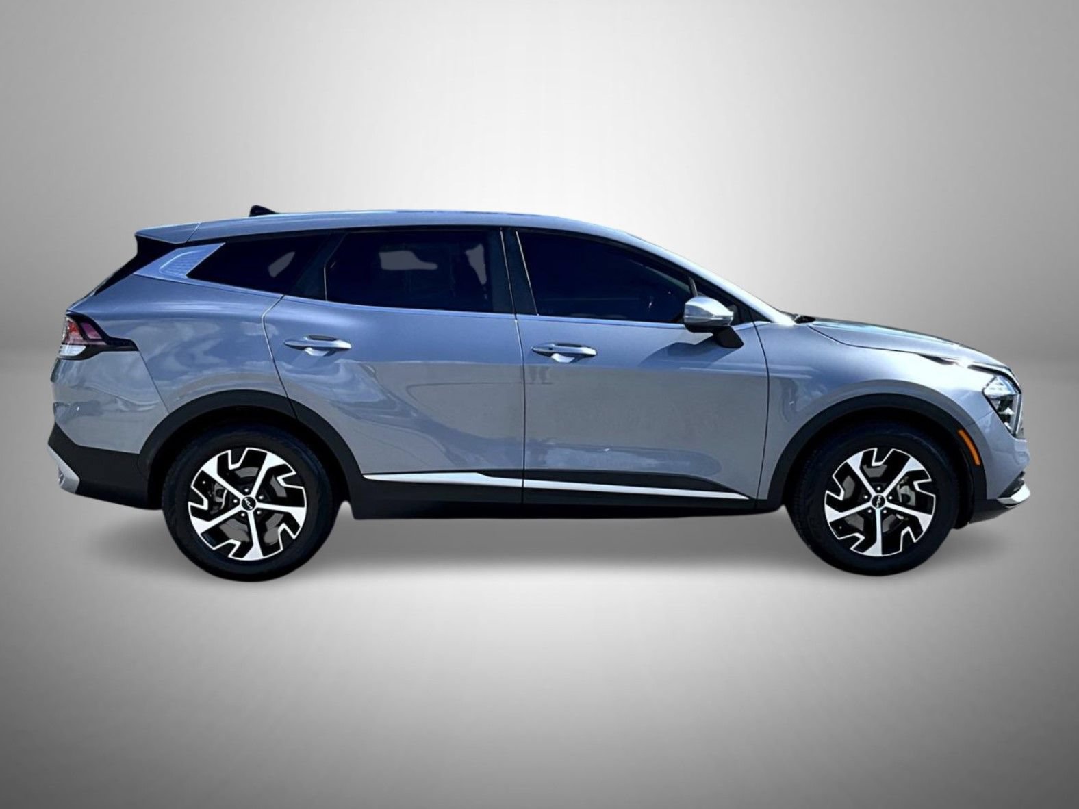 Used 2023 Kia Sportage EX FWD image 4