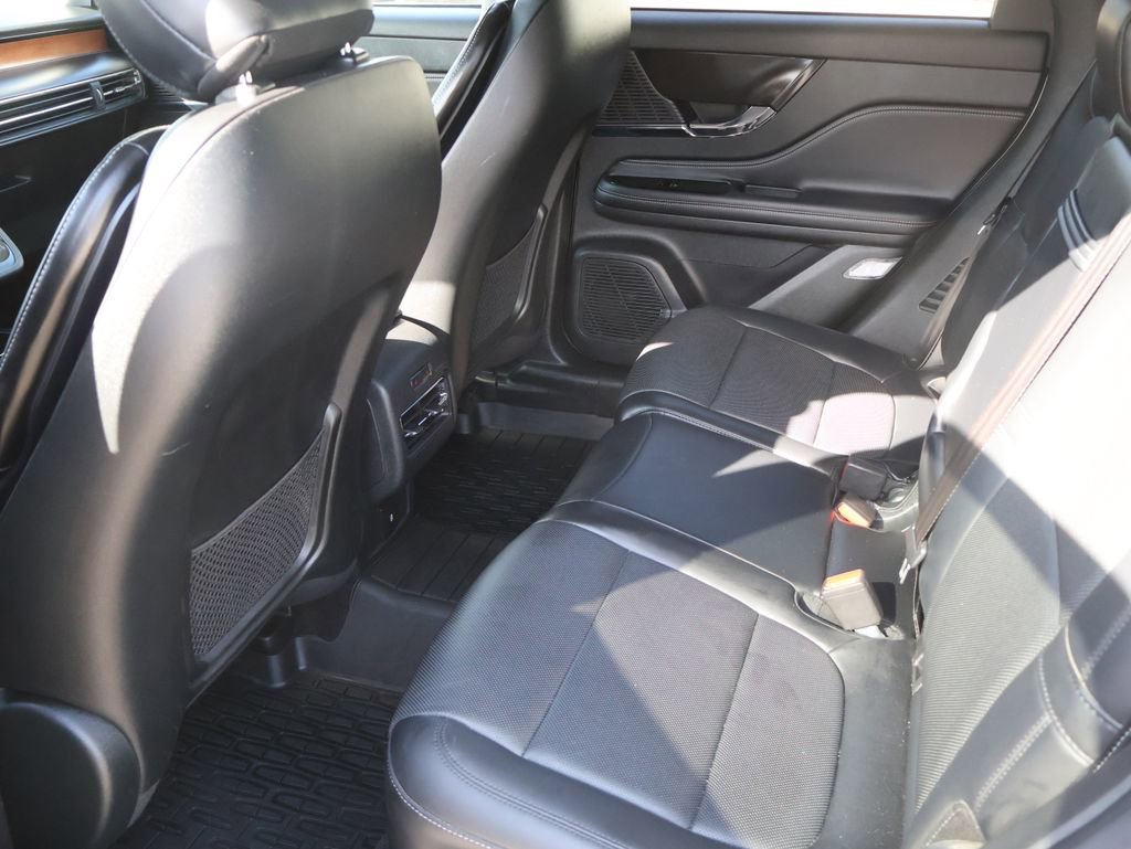 Used 2022 Lincoln Corsair Reserve w/ Equipment Group 201A image 12