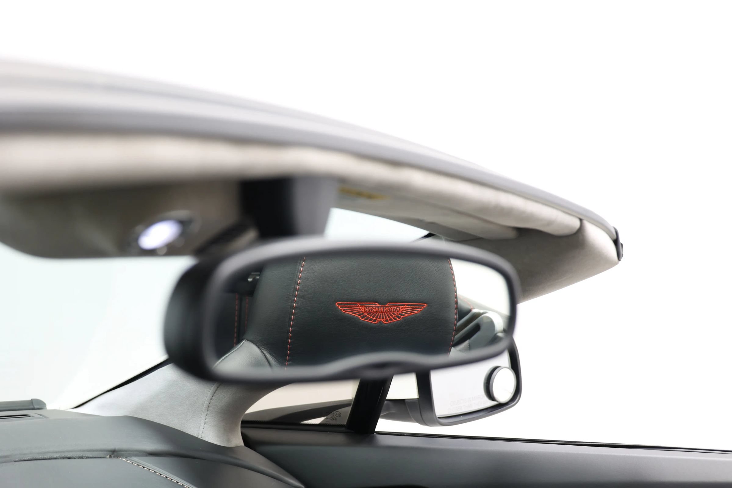 Used 2016 Aston Martin V8 Vantage GT RWD image 40