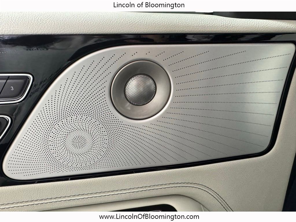 New 2026 Lincoln Aviator Black Label AWD/4WD image 38