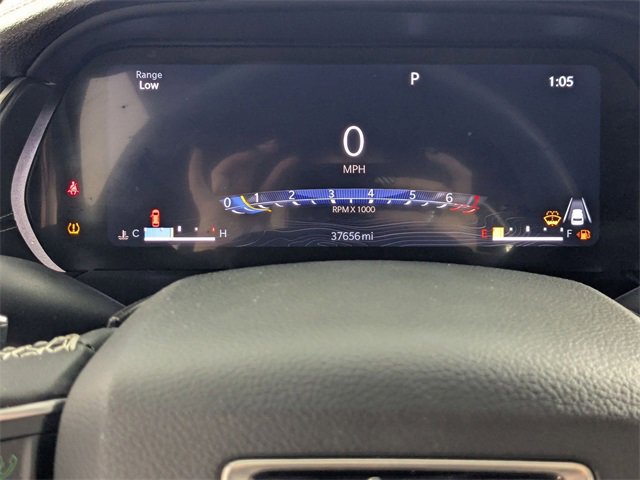 Used 2024 Jeep Grand Cherokee L Limited w/ Luxury Tech Group II image 18