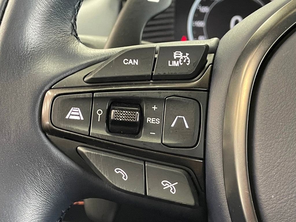 Used 2022 Aston Martin DBX AWD/4WD image 33