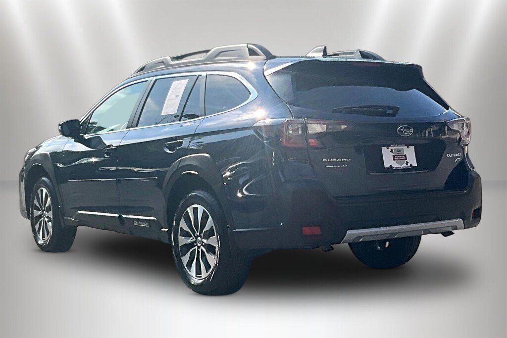 Certified 2024 Subaru Outback Limited XT AWD/4WD image 4