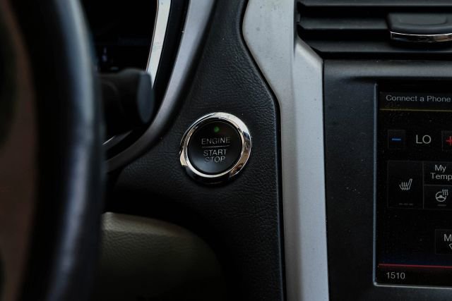 Used 2016 Ford Fusion SE w/ Equipment Group 502A image 26