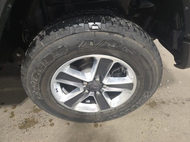 Used 2018 Jeep Wrangler Unlimited Sahara w/ LED Lighting Group image 11