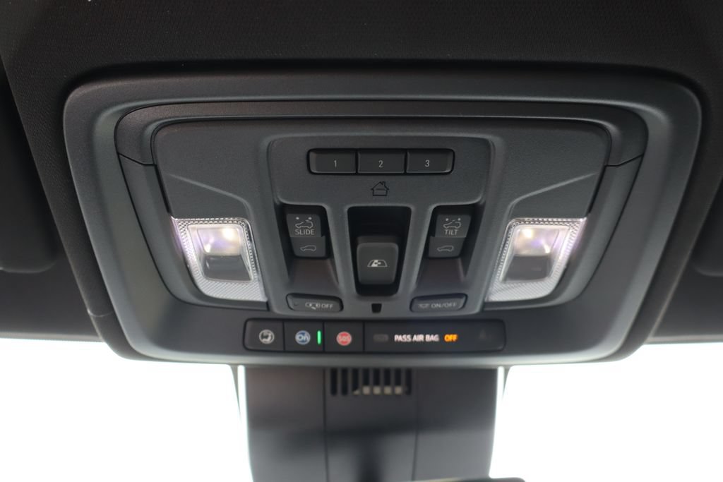 New 2026 Chevrolet Silverado 1500 High Country AWD/4WD image 19