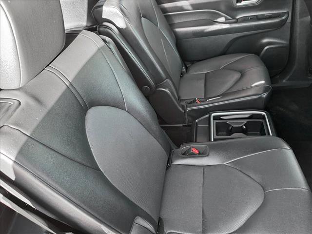 Certified 2025 Toyota Grand Highlander AWD image 17