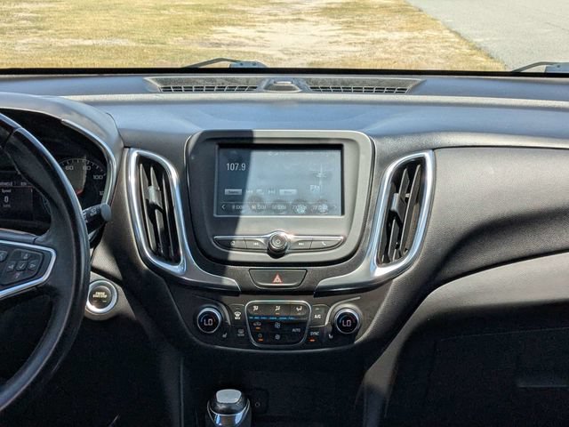 Used 2018 Chevrolet Equinox LT FWD image 19