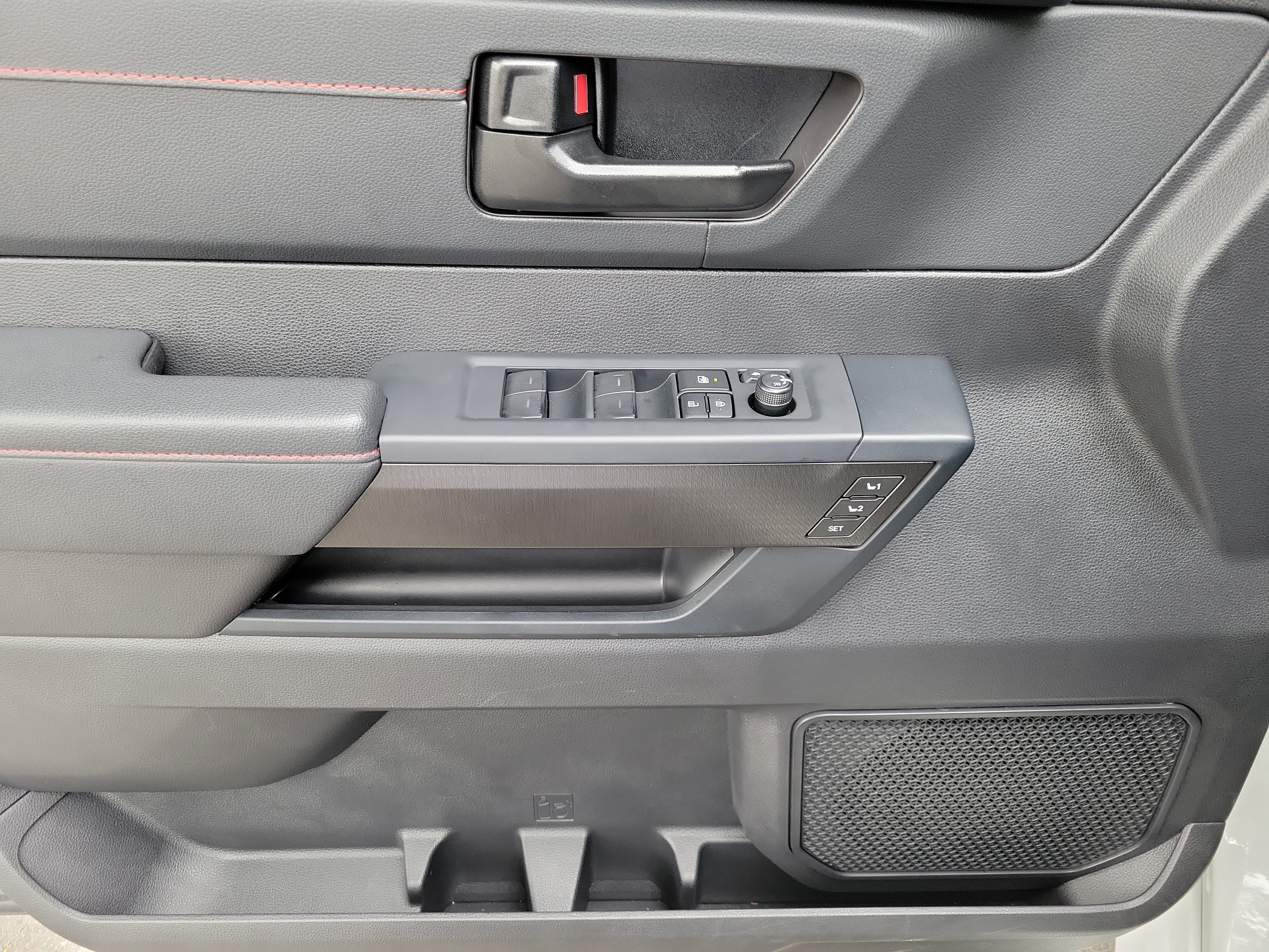 Used 2025 Toyota Tundra TRD Pro AWD/4WD image 16