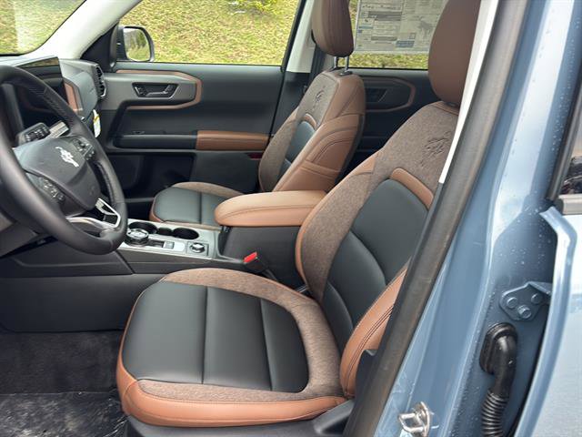 New 2026 Ford Bronco Sport Outer Banks w/ Outer Banks Tech Package+ AWD/4WD image 9