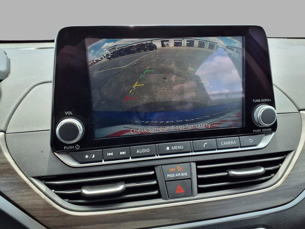 Used 2025 Nissan Altima 2.5 SV FWD image 6