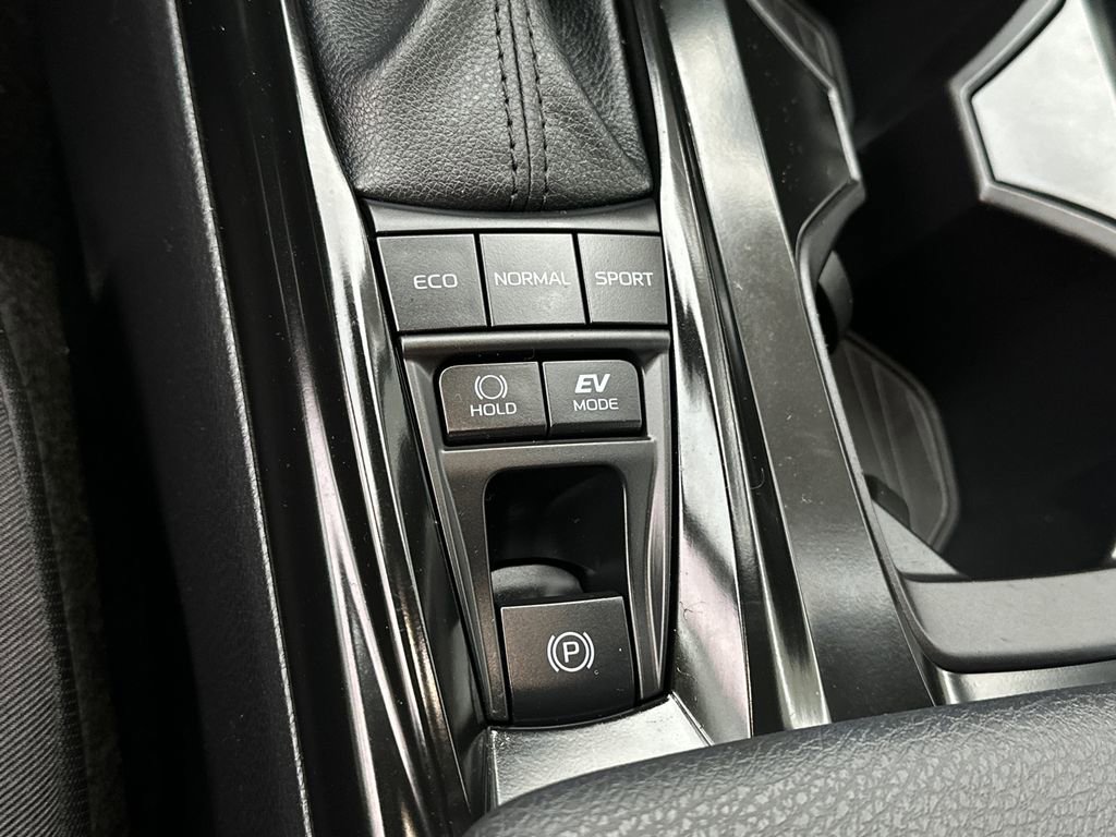 Certified 2025 Toyota Camry LE image 30