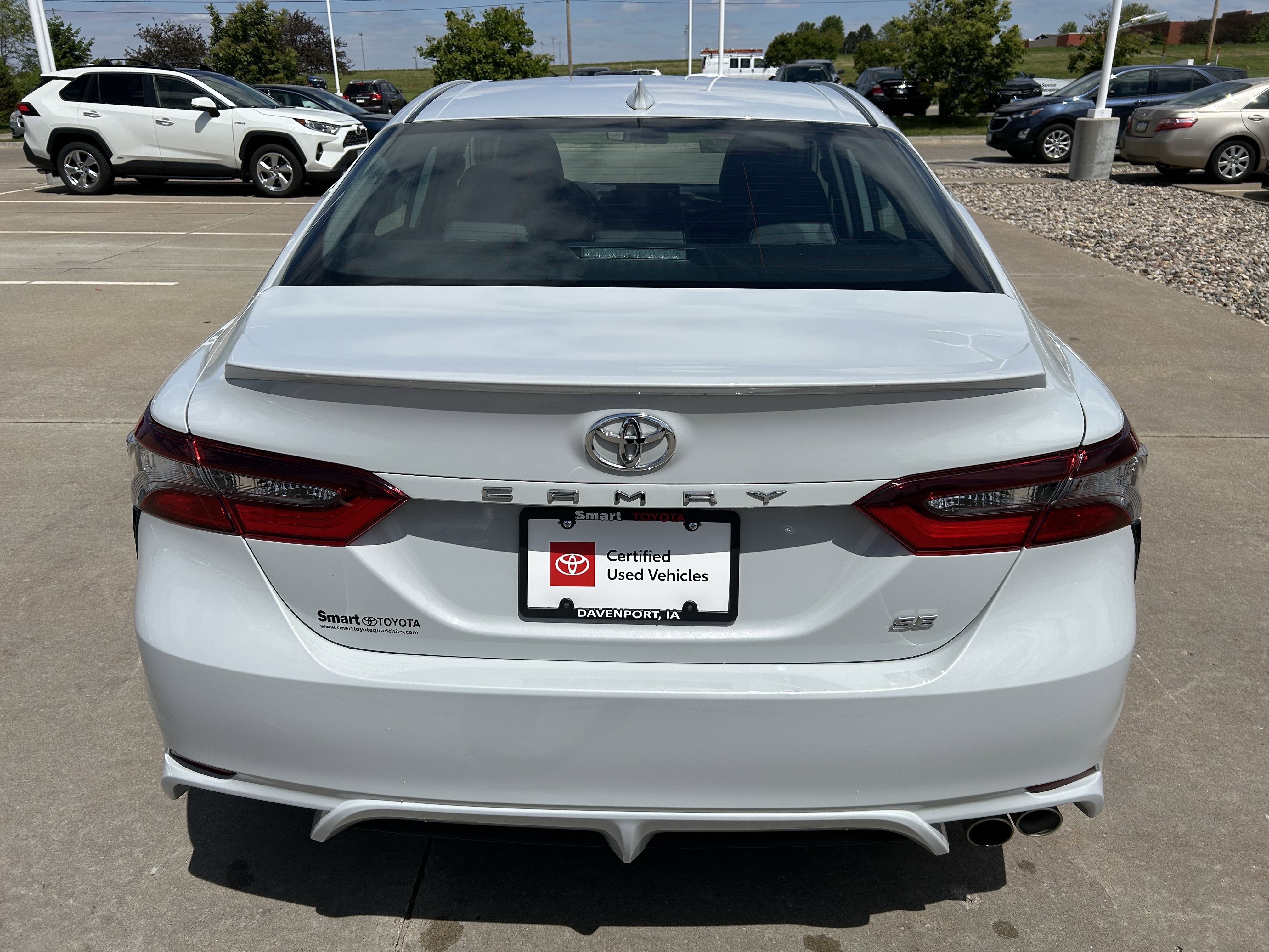 Used 2024 Toyota Camry SE FWD image 5