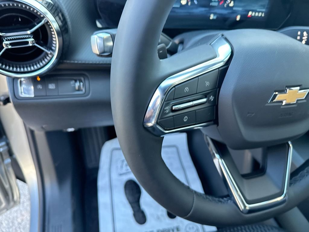 New 2026 Chevrolet Equinox LT image 17