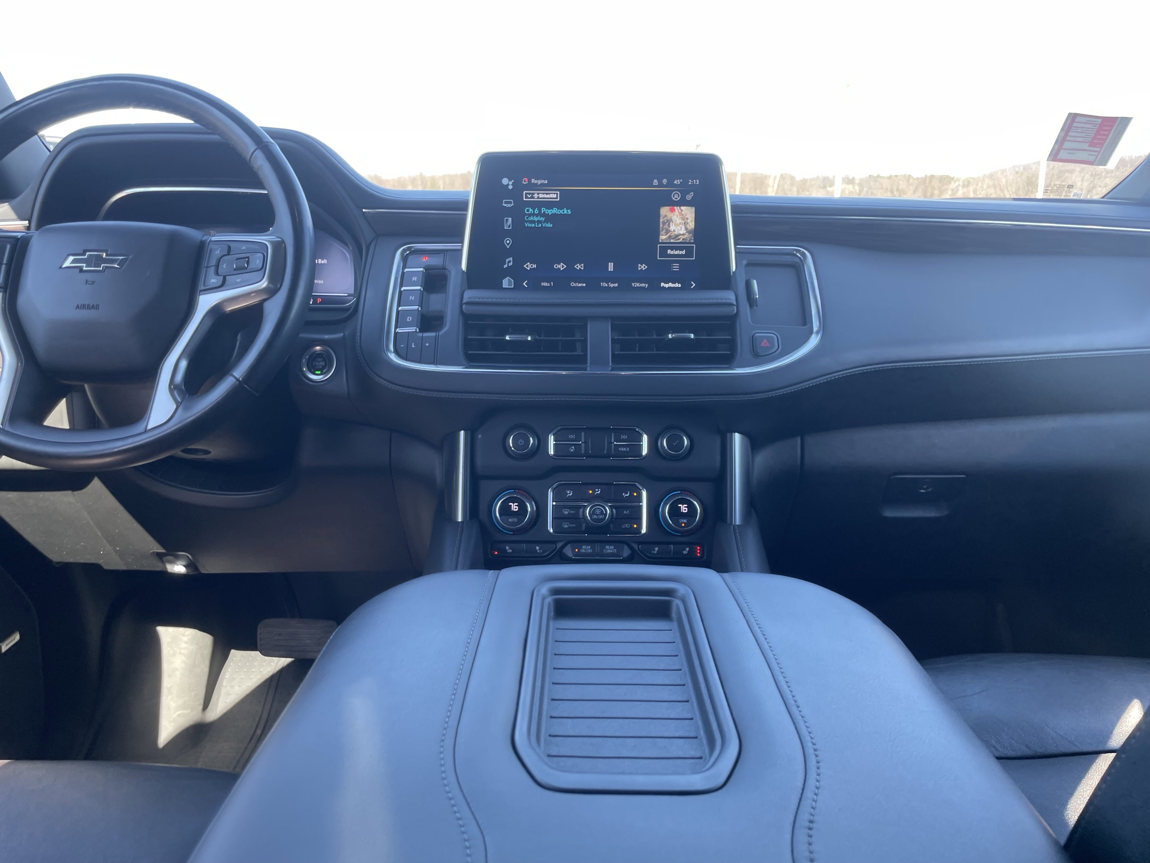 Used 2023 Chevrolet Tahoe Z71 w/ Luxury Package AWD/4WD image 15