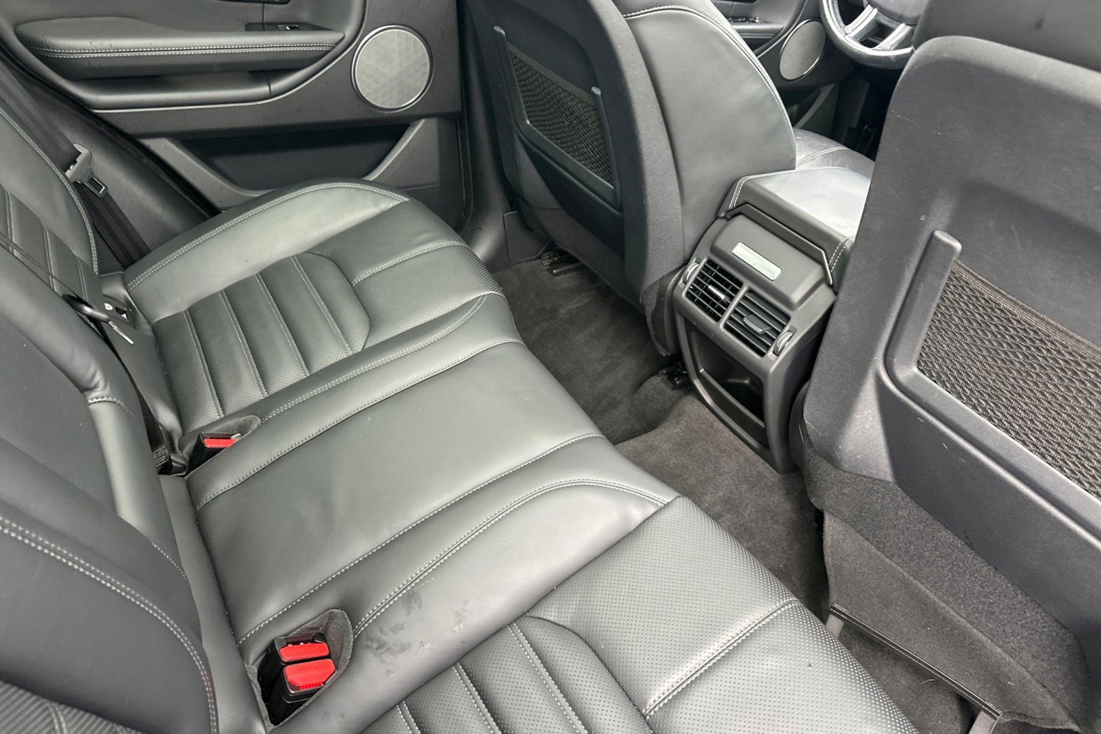 Used 2019 Land Rover Range Rover Evoque HSE Dynamic image 30