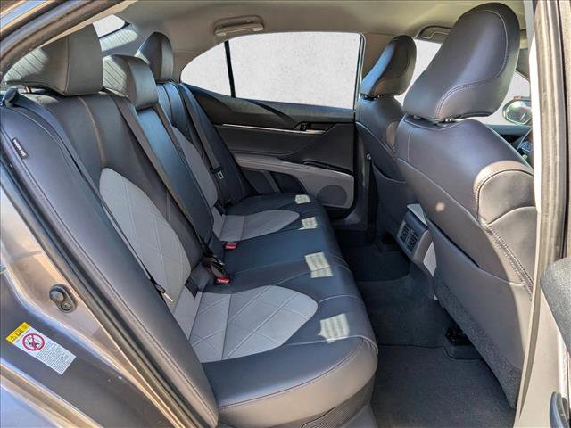 Used 2018 Toyota Camry XLE image 22