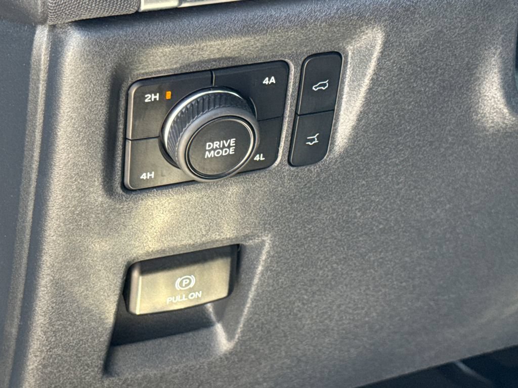 Certified 2025 Ford Expedition Max Platinum AWD/4WD image 15