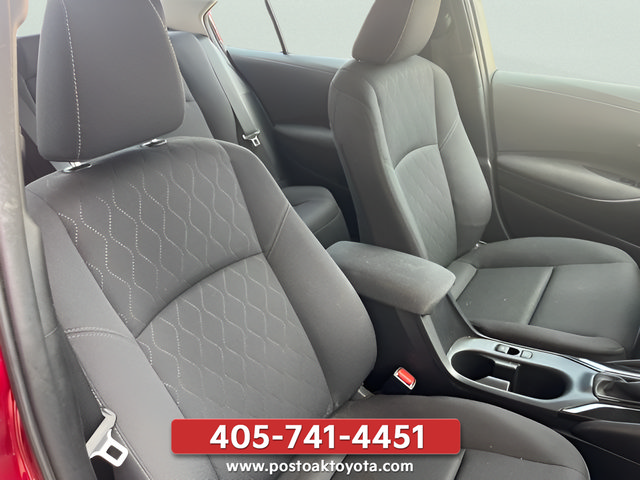 Used 2025 Toyota Corolla LE FWD image 16