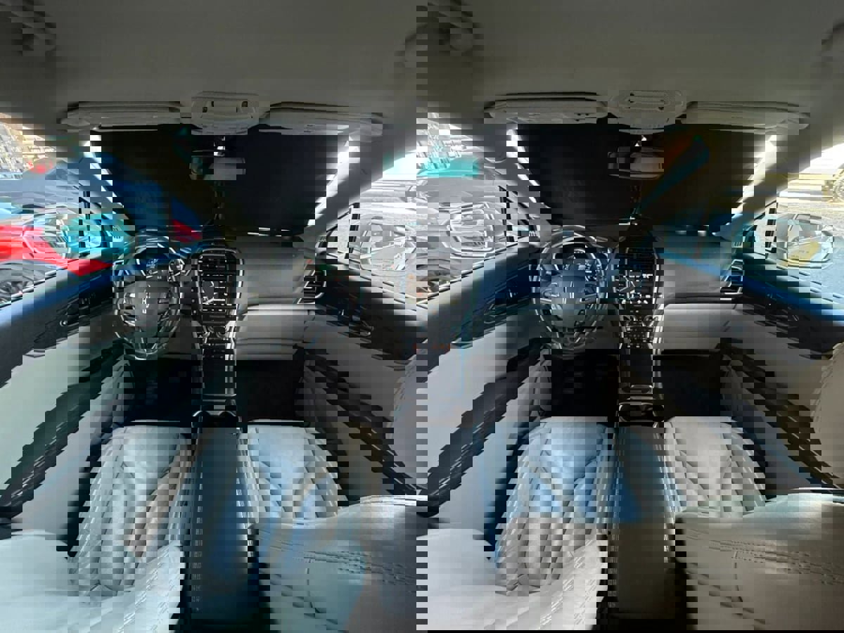 Used 2016 Lincoln MKX Select w/ Select Plus Package FWD image 46