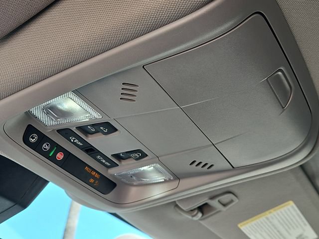 Used 2024 Chevrolet Equinox LT FWD image 33