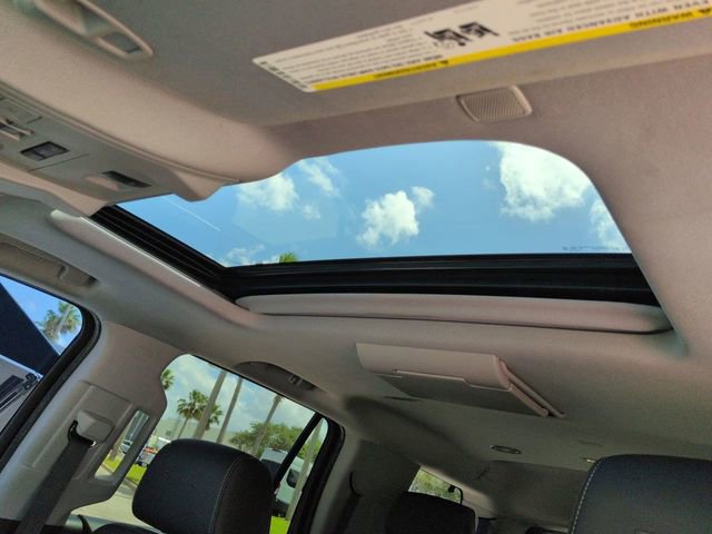 Used 2019 GMC Yukon Denali w/ Denali Ultimate Package image 21