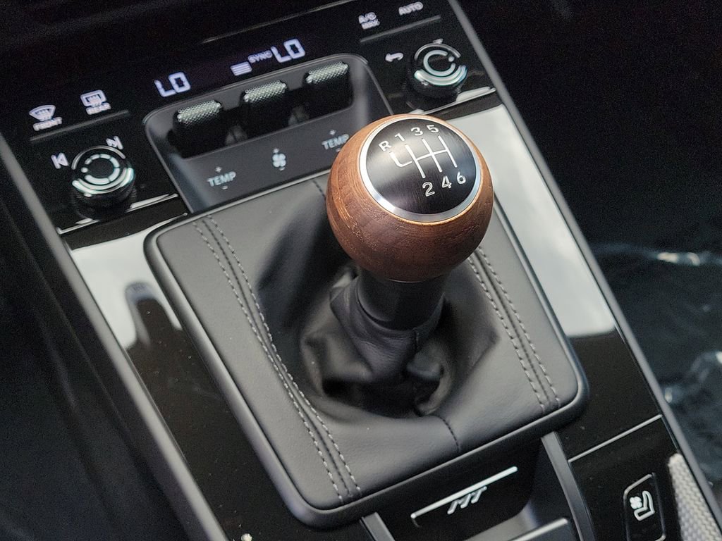 New 2026 Porsche 911 Carrera T RWD image 34