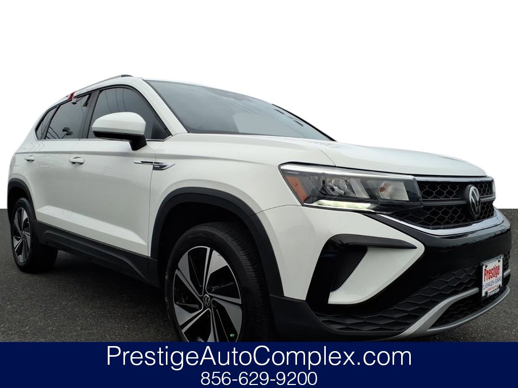 Certified 2023 Volkswagen Taos SE w/ Panoramic Sunroof Package