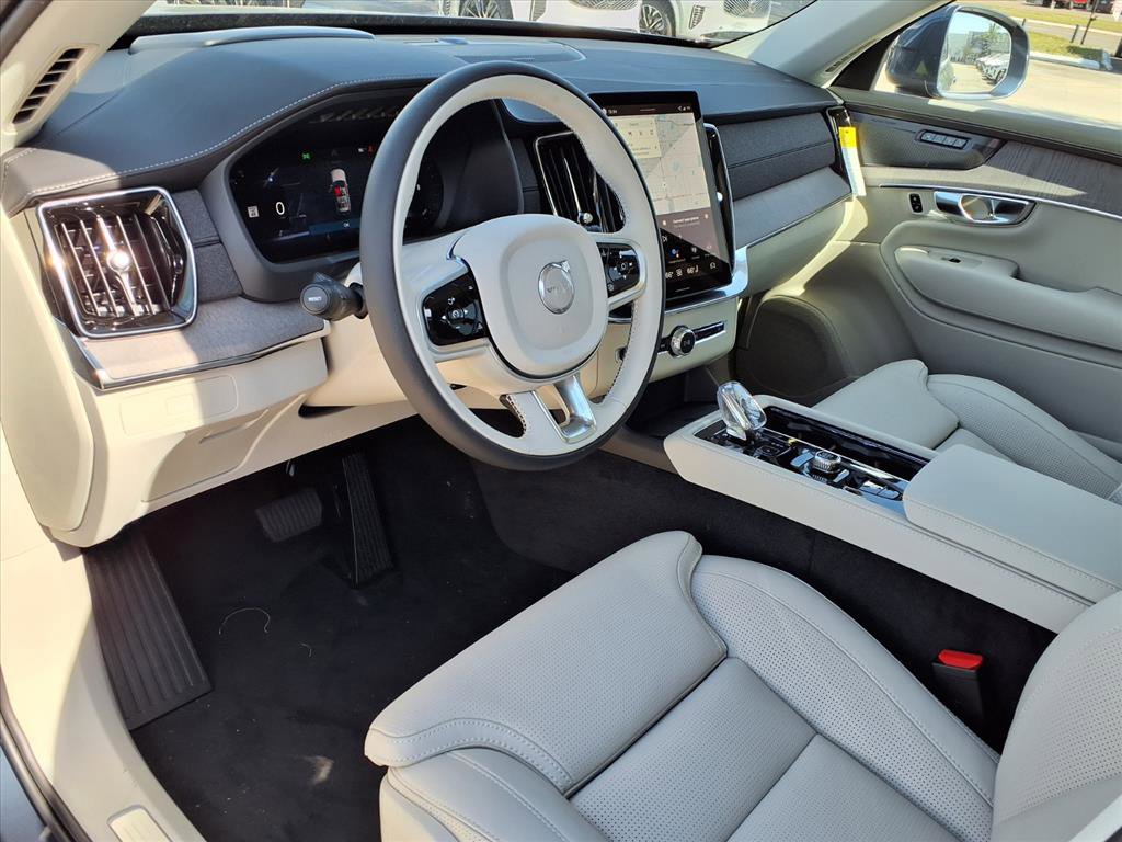 New 2026 Volvo XC90 B6 Ultra w/ Protection Package image 12