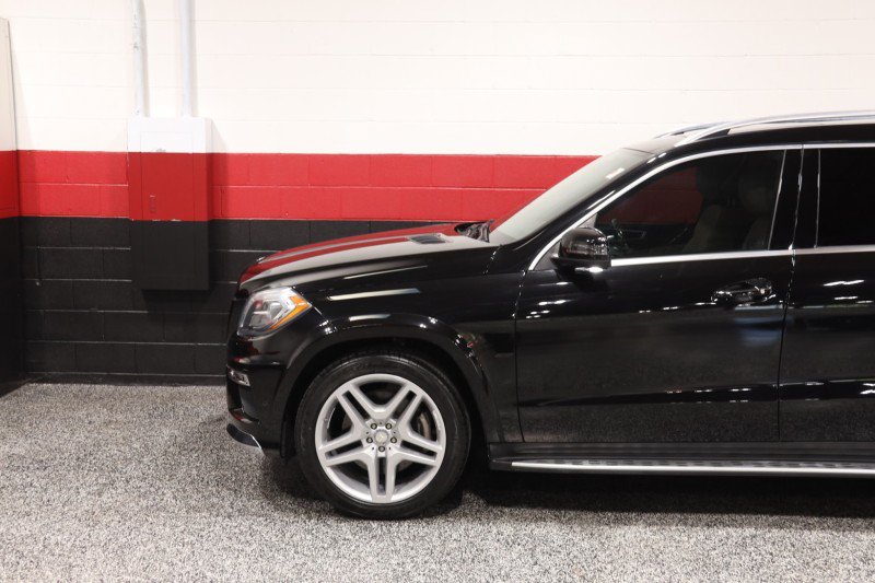 Used 2015 Mercedes-Benz GL 550 4MATIC image 22