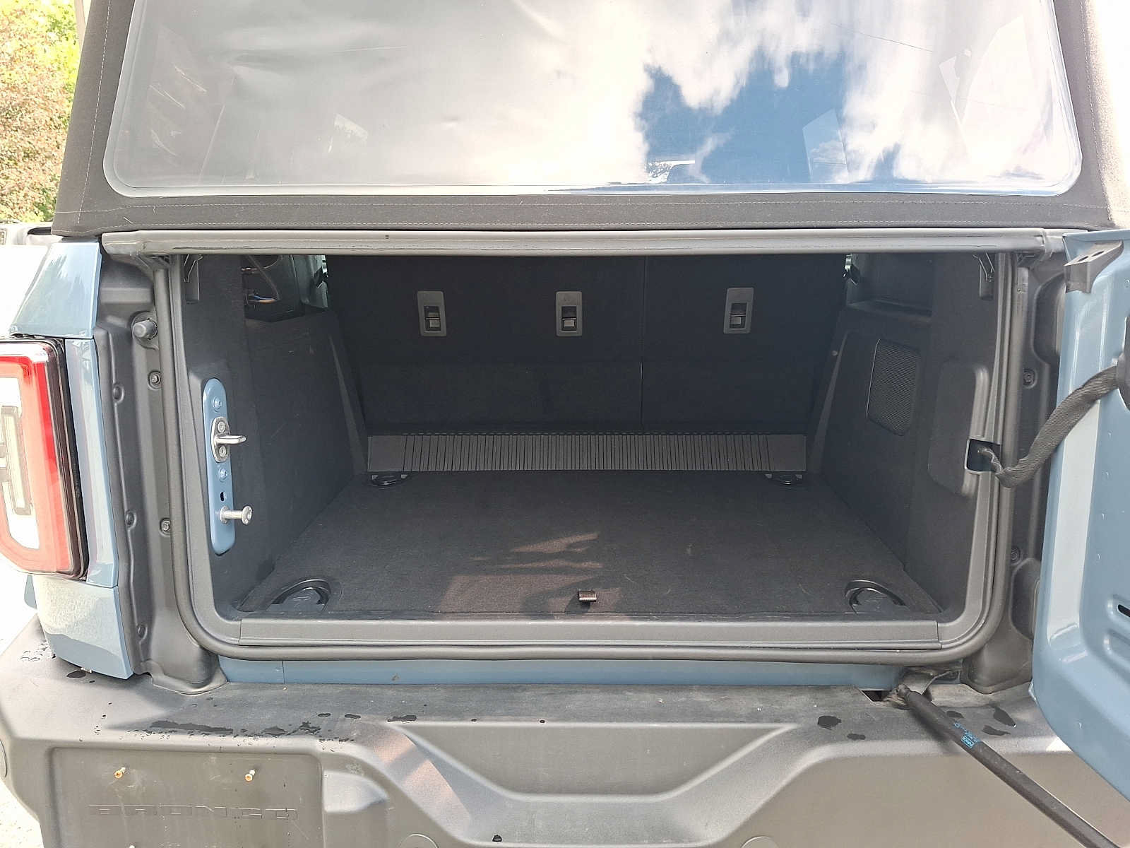 Used 2025 Ford Bronco Outer Banks AWD/4WD image 29