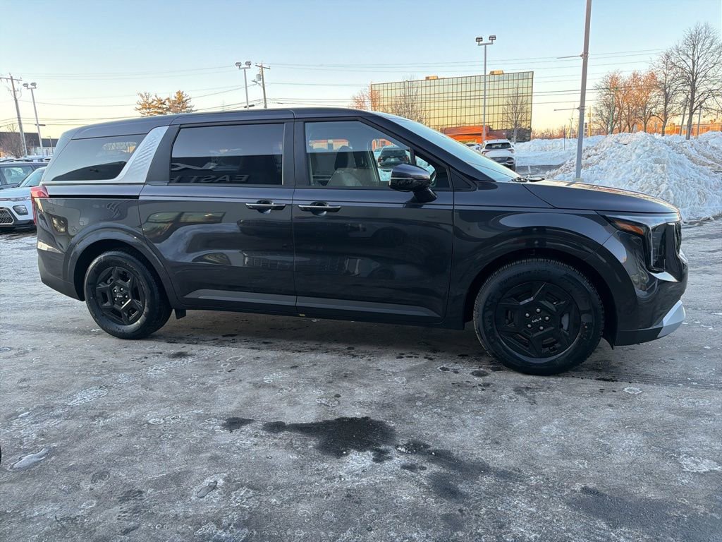 New 2026 Kia Carnival LX image 5