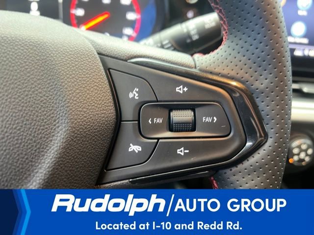 Used 2025 Chevrolet Trax RS image 19