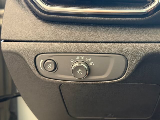 Certified 2023 Chevrolet Bolt EUV LT w/ Redline Edition FWD image 18