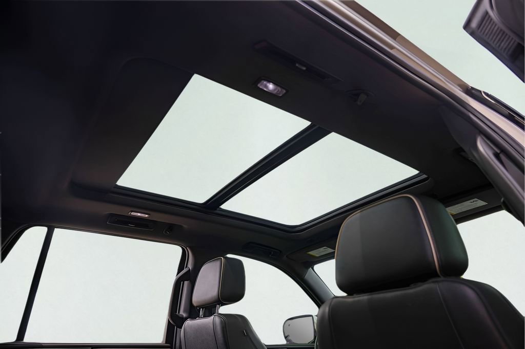 Used 2023 Chevrolet Tahoe Premier RWD image 37